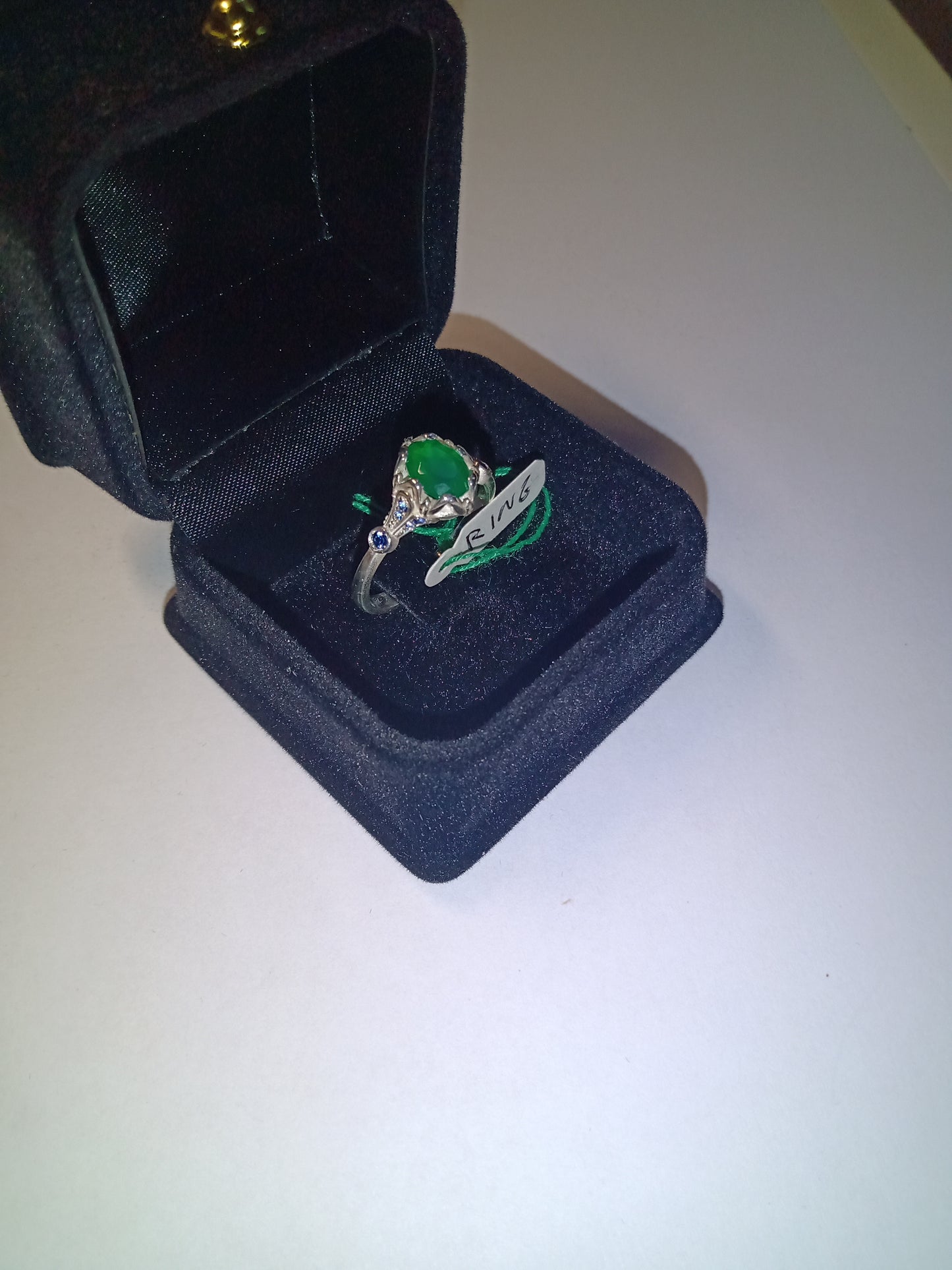 anello argento 925  design onice verde e zaffiri