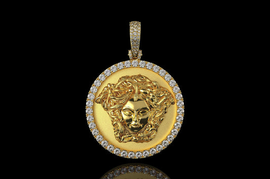 pendente medusa dea grecia argento oro 18kt design made in italy donna unisex alta gioielleria