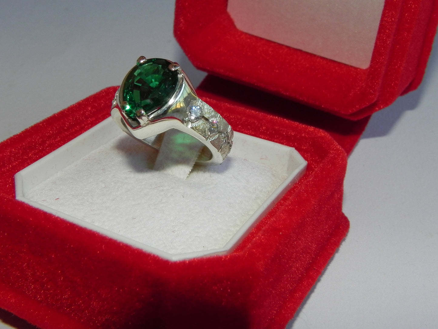 18kt white gold ring emerald lab natural diamonds 1.00ct gift made in italy fashion woman beautiful bride handmade