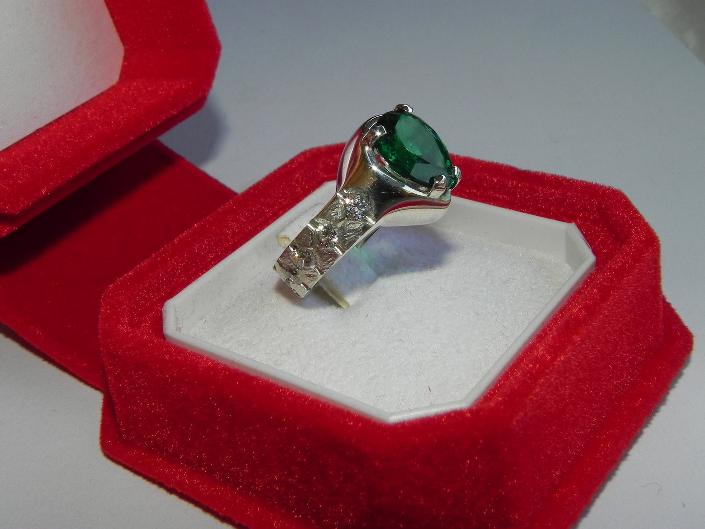 18kt white gold ring emerald lab natural diamonds 1.00ct gift made in italy fashion woman beautiful bride handmade