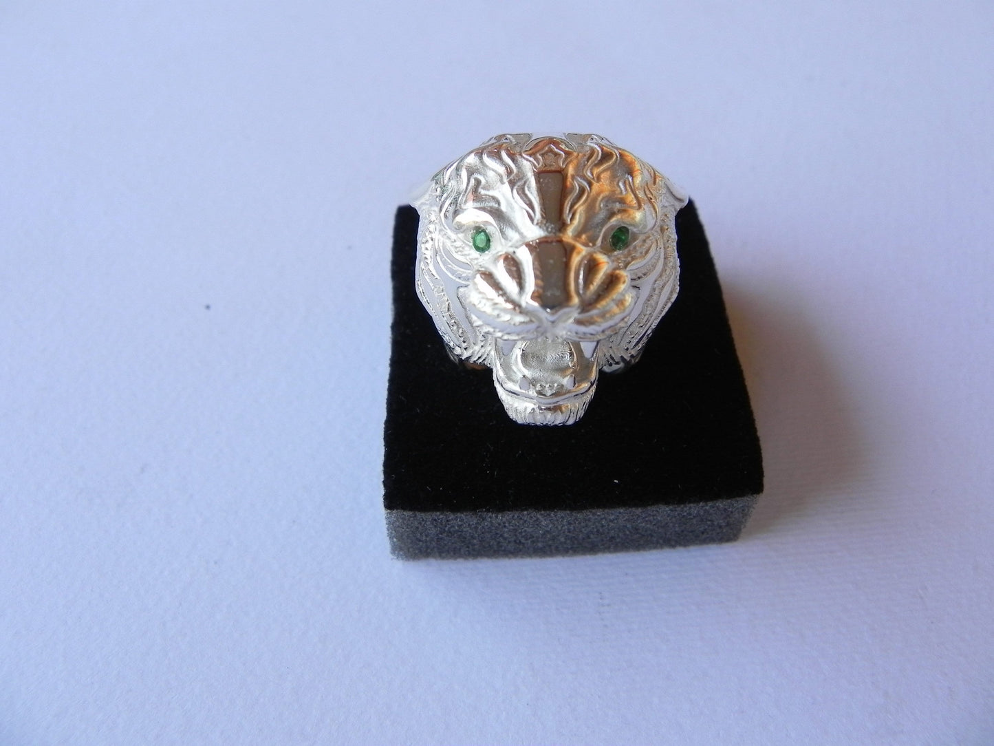 tiger ring sculpture 925 silver emeralds made in italy man unisex gift fashion animalier precious birthday anniversary