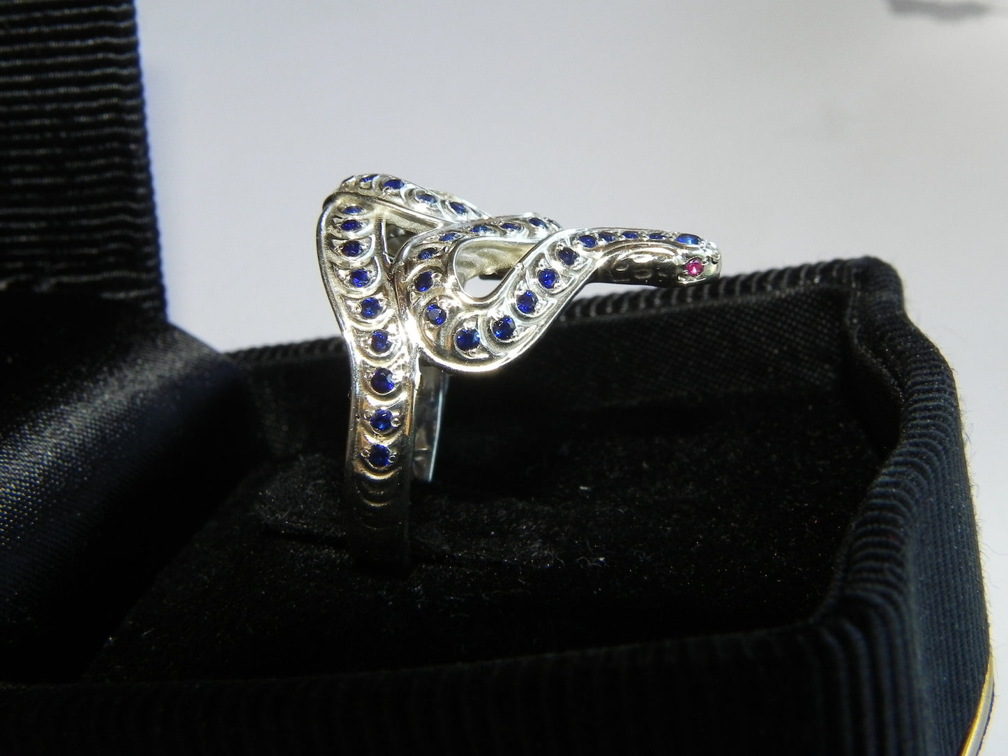 snake ring 18kt gold silver sapphires rubies gift woman fashion made in italy girl