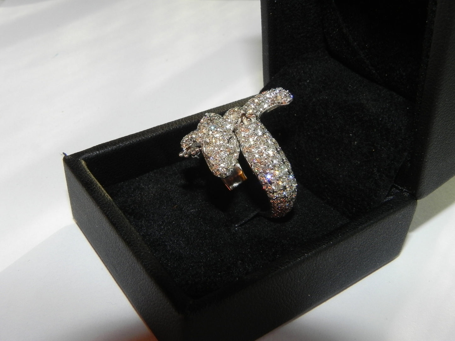 ring gecko moon holder 18kt white gold gift diamonds engagement anniversary glamor woman fashion precious jewelery