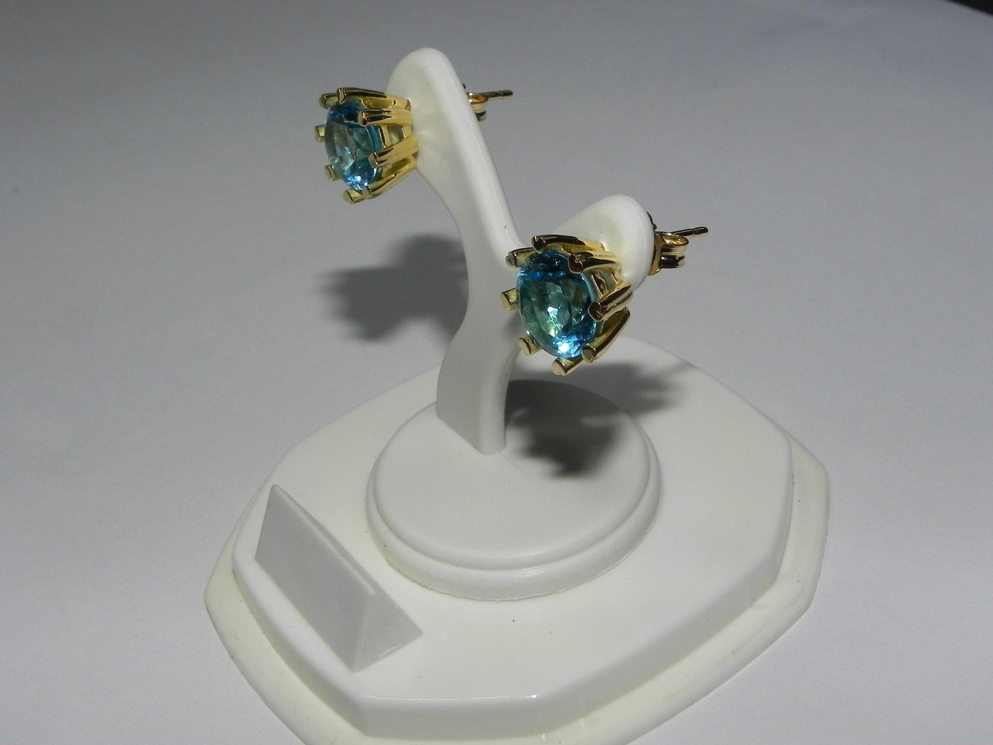 18kt yellow gold earrings swiss blue topaz 9 mm made in italy design woman fashion gift engagement bride anniversary girl precious