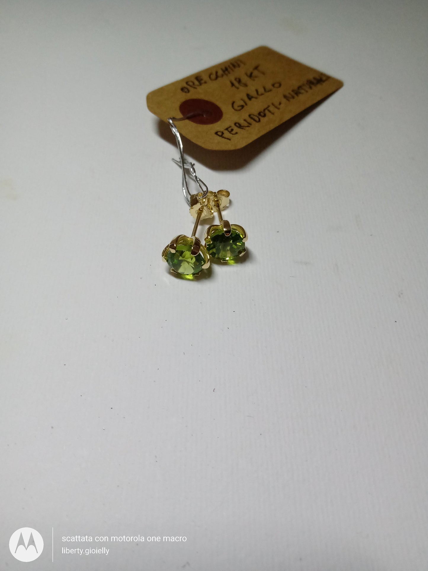 18kt yellow gold earrings natural peridots top color gift woman fashion fashion made in italy precious birthday engagement