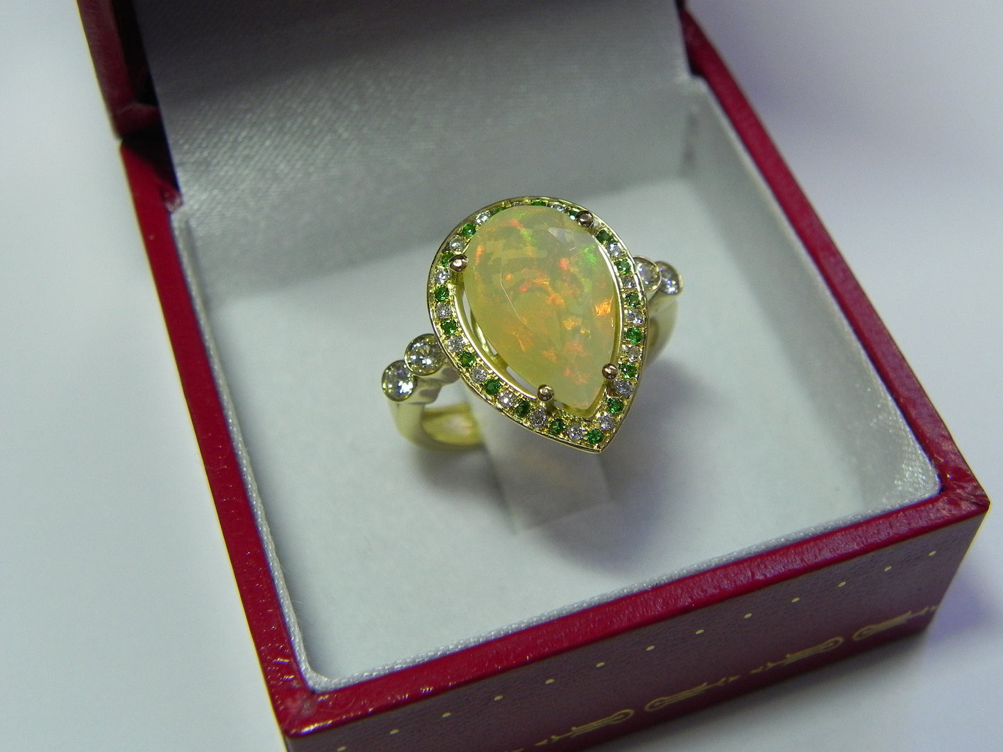 18kt yellow gold ring opal diamonds emeralds gift bride woman engagement made in italy anniversary girl precious birthday