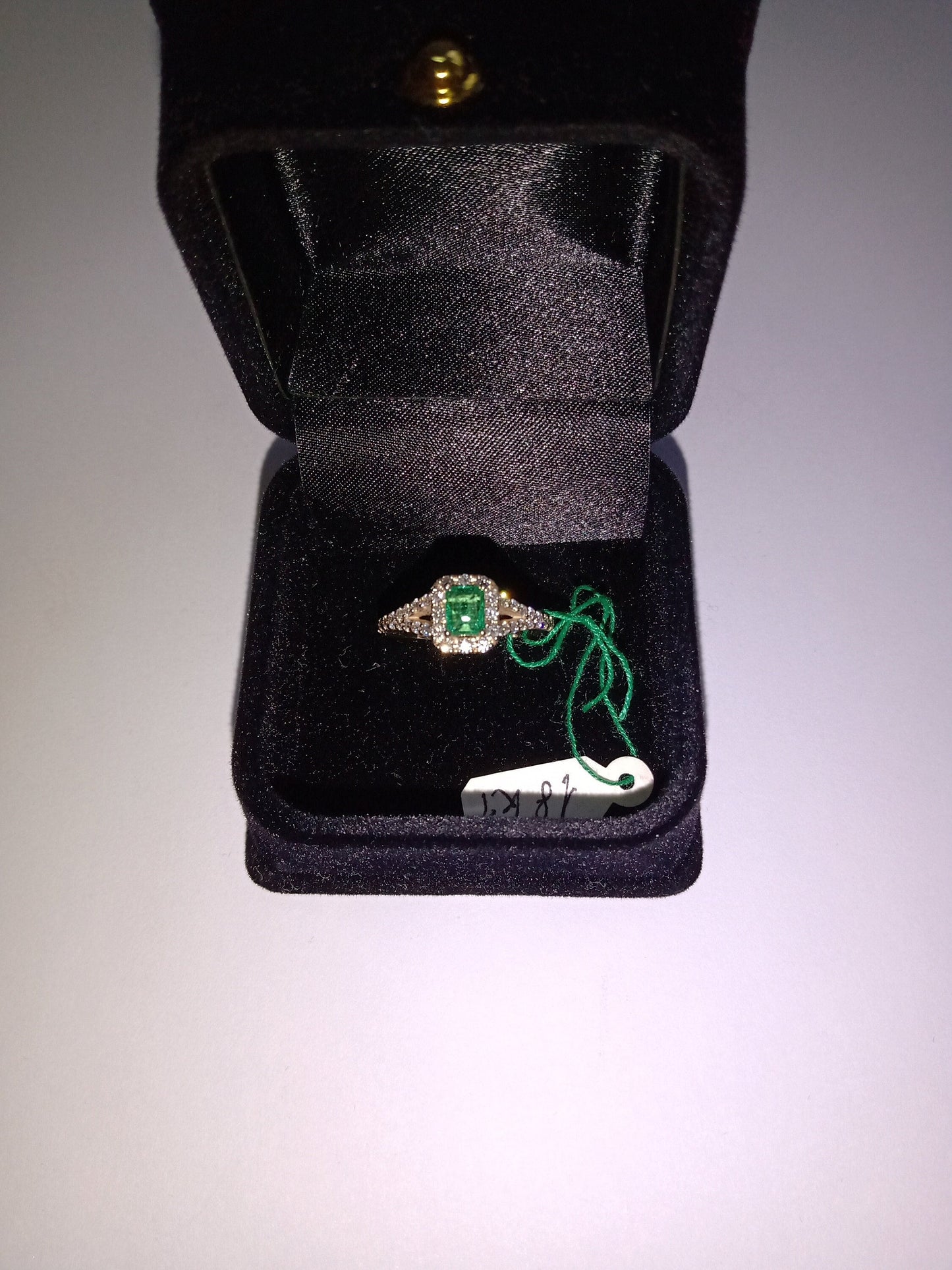 18kt white gold ring emerald diamonds gift woman engagement bride made in italy precious bright elegant design deco 'rich