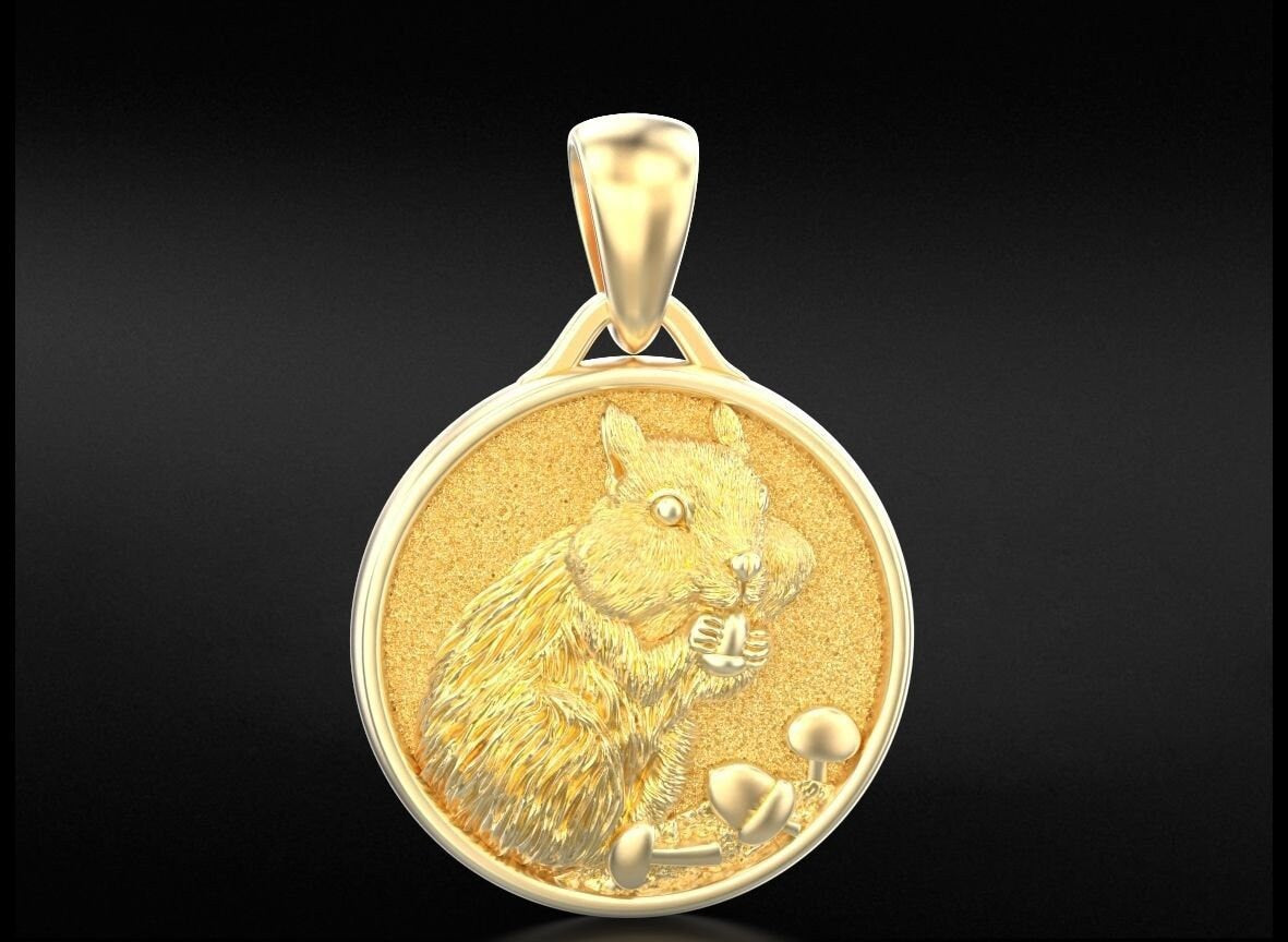 squirrel pendant medal sculpture silver 18kt gold gift for woman unisex man birthday made in Italy boys engagement